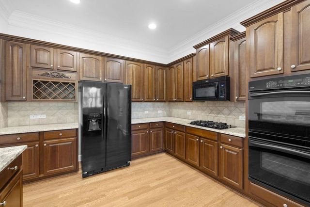430 Larkspur Drive, Canton, GA 30114