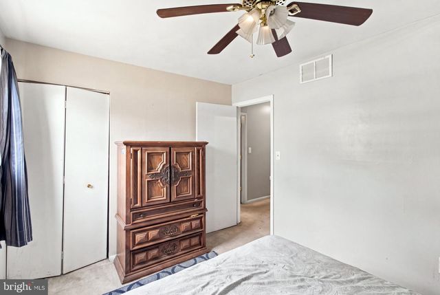 940 HAMMONDS LN, Brooklyn, MD 21225