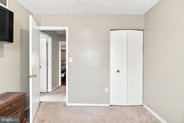 940 HAMMONDS LN, Brooklyn, MD 21225