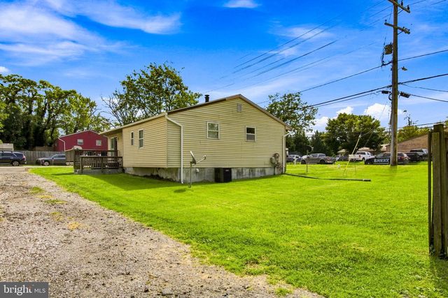940 HAMMONDS LN, Brooklyn, MD 21225