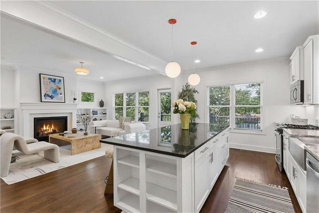 910 Stallings Avenue SE, Atlanta, GA 30316
