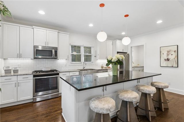 910 Stallings Avenue SE, Atlanta, GA 30316