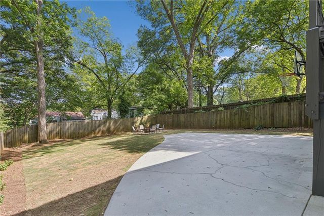 910 Stallings Avenue SE, Atlanta, GA 30316