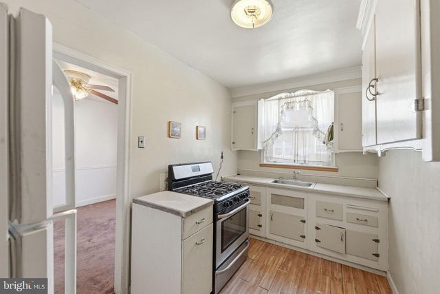 1525 BENNER ST, Philadelphia, PA 19149