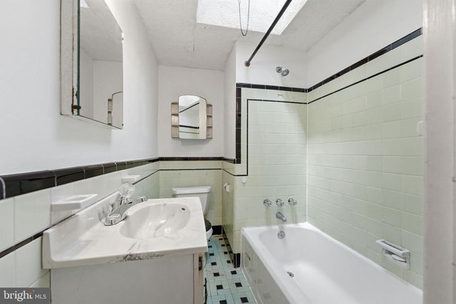 1525 BENNER ST, Philadelphia, PA 19149