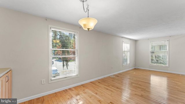 7216 SLEEP SOFT CIR, Columbia, MD 21045