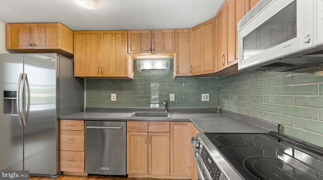 7216 SLEEP SOFT CIR, Columbia, MD 21045