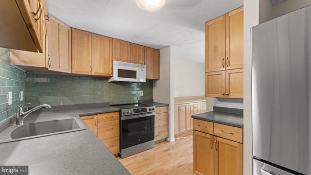 7216 SLEEP SOFT CIR, Columbia, MD 21045