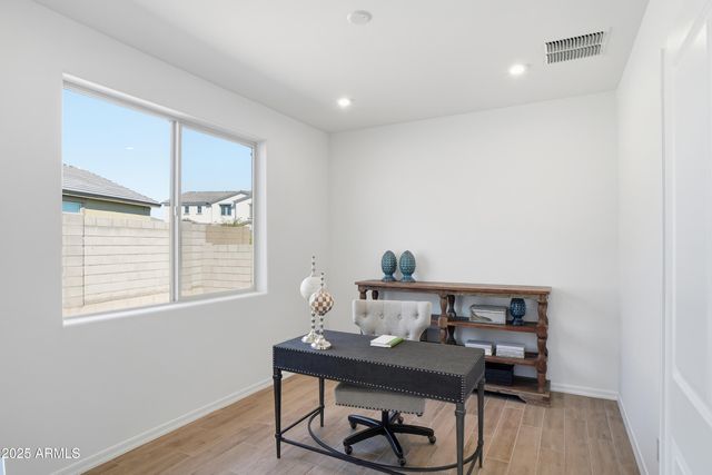 19311 W Valle Vista Way, Litchfield Park, AZ 85340