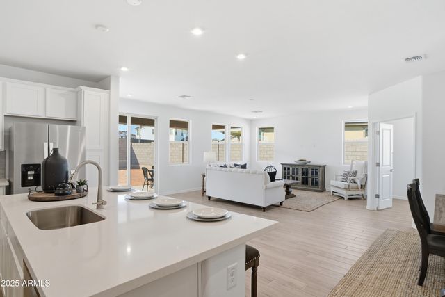 19311 W Valle Vista Way, Litchfield Park, AZ 85340