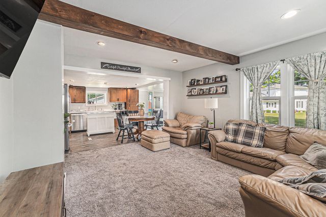 1015 Pearl Street, Lakeview, MI 48850