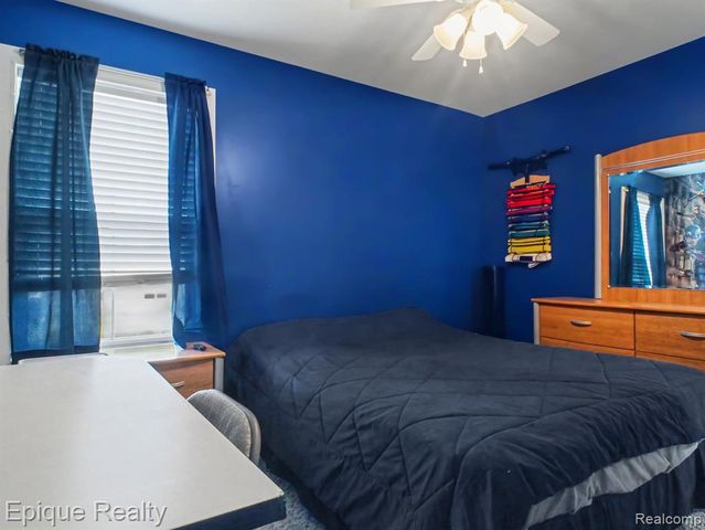 8686 Summer Ridge Drive, Freeland, MI 48623