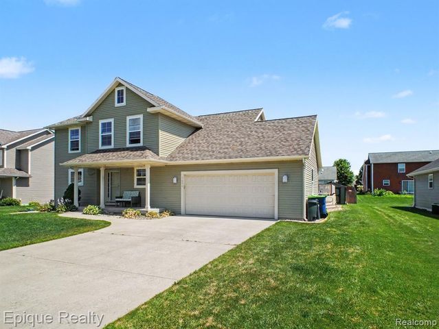 8686 Summer Ridge Drive, Freeland, MI 48623