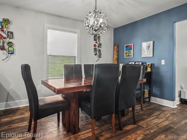 8686 Summer Ridge Drive, Freeland, MI 48623