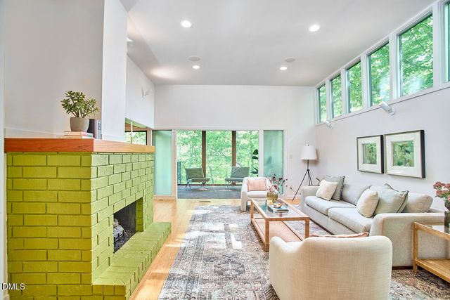 216 Glenhill Lane, Chapel Hill, NC 27514