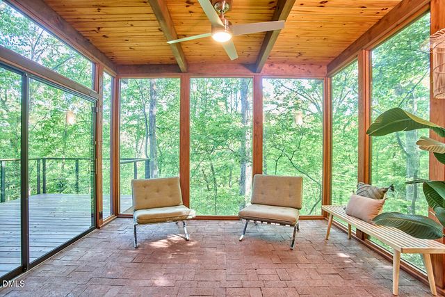 216 Glenhill Lane, Chapel Hill, NC 27514