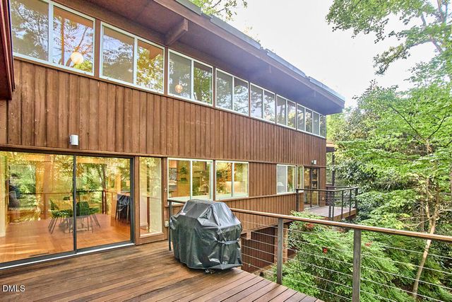 216 Glenhill Lane, Chapel Hill, NC 27514