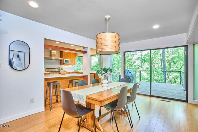 216 Glenhill Lane, Chapel Hill, NC 27514