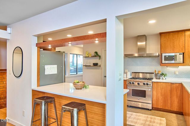 216 Glenhill Lane, Chapel Hill, NC 27514