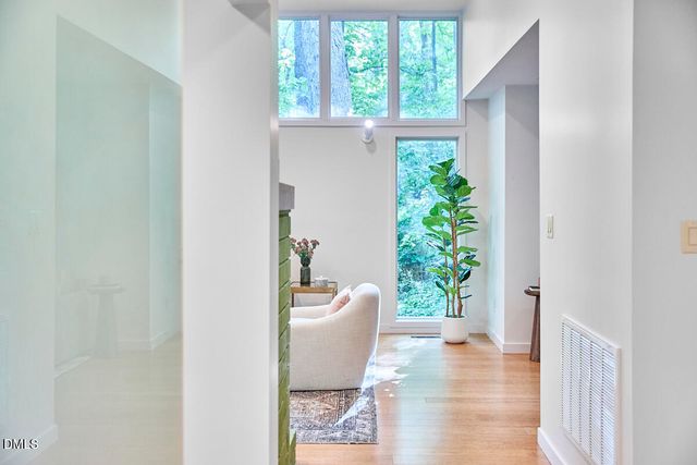 216 Glenhill Lane, Chapel Hill, NC 27514