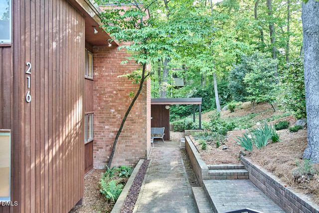 216 Glenhill Lane, Chapel Hill, NC 27514