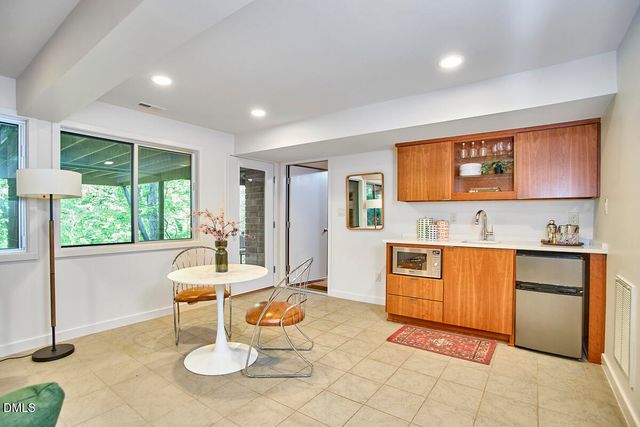 216 Glenhill Lane, Chapel Hill, NC 27514