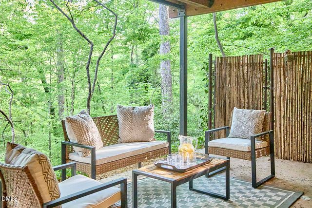 216 Glenhill Lane, Chapel Hill, NC 27514