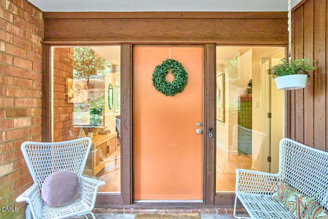 216 Glenhill Lane, Chapel Hill, NC 27514