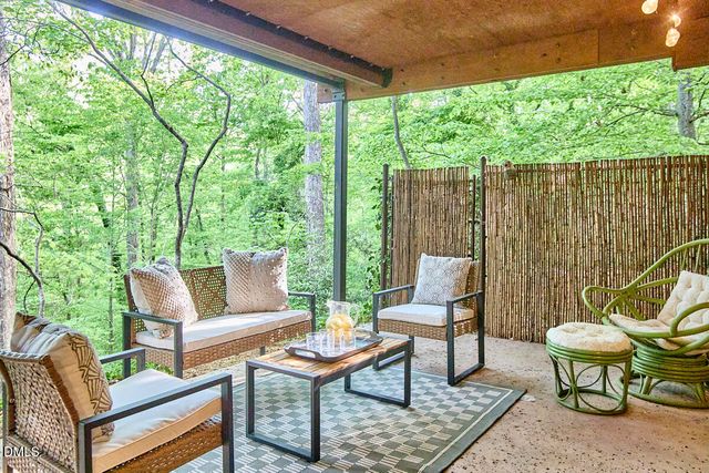 216 Glenhill Lane, Chapel Hill, NC 27514