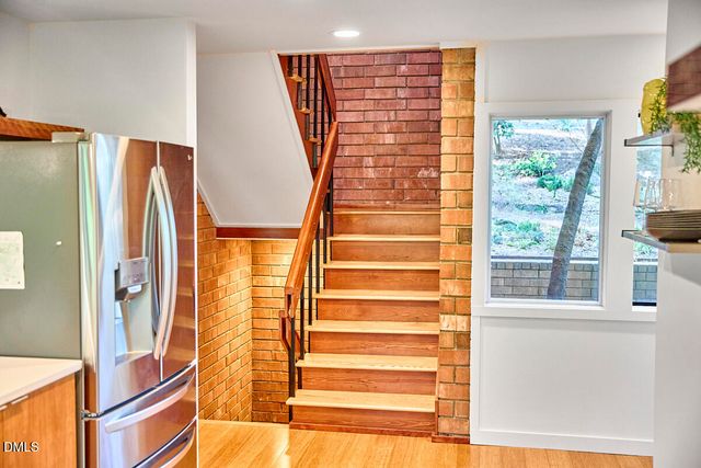 216 Glenhill Lane, Chapel Hill, NC 27514