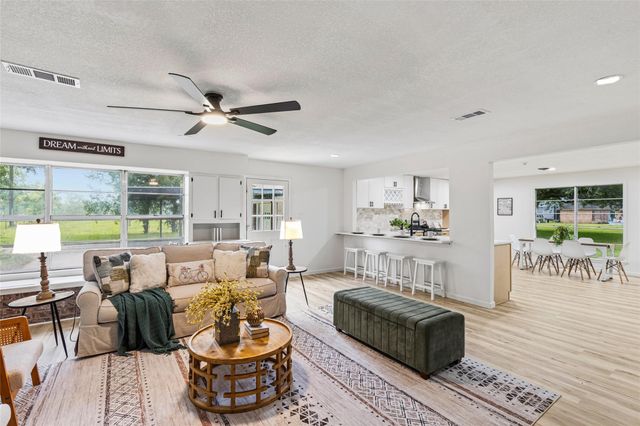 15903 Hickory Bend Drive, Alvin, TX 77511
