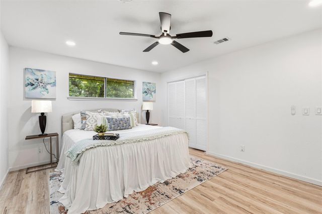 15903 Hickory Bend Drive, Alvin, TX 77511