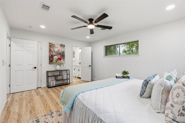 15903 Hickory Bend Drive, Alvin, TX 77511