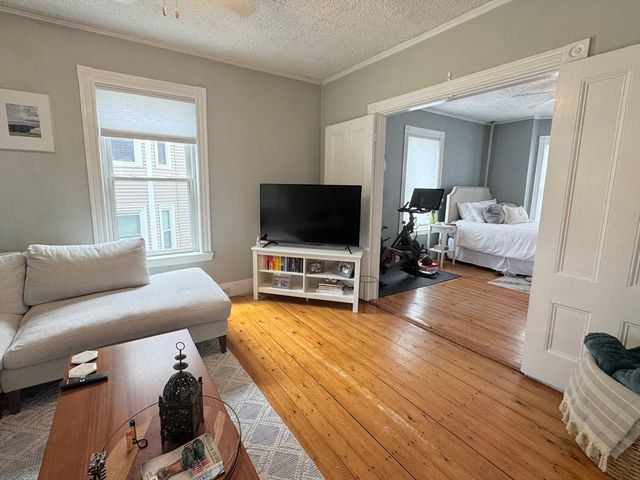 19 Bearse Ave 1, Boston, MA 02124