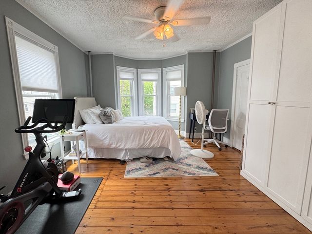 19 Bearse Ave 1, Boston, MA 02124