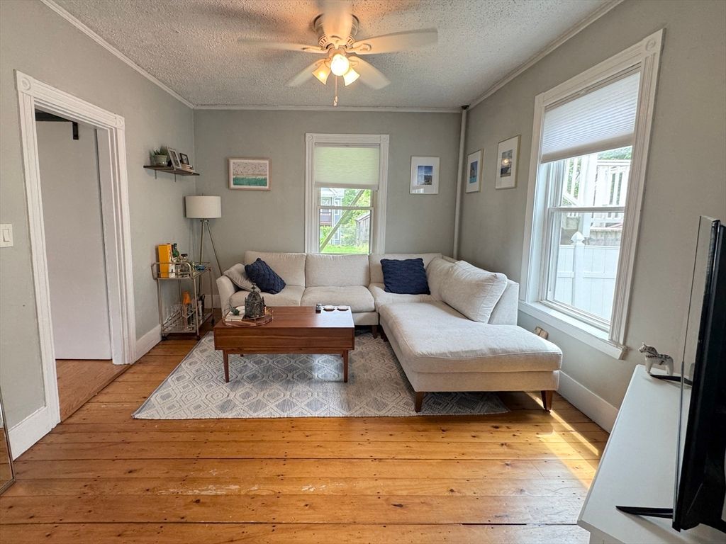 19 Bearse Ave 1, Boston, MA 02124