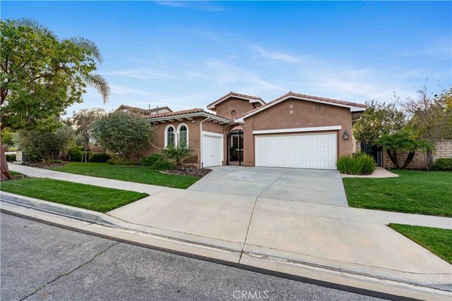 889 Lindamere Court, Simi Valley, CA 93065