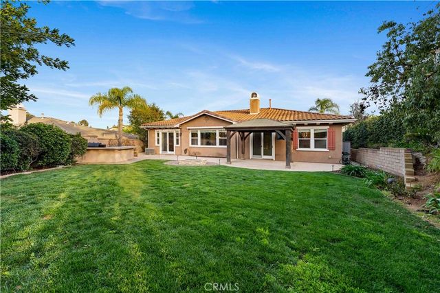 889 Lindamere Court, Simi Valley, CA 93065