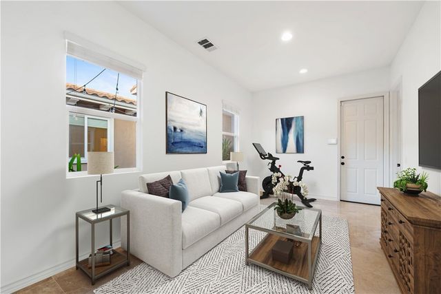 889 Lindamere Court, Simi Valley, CA 93065