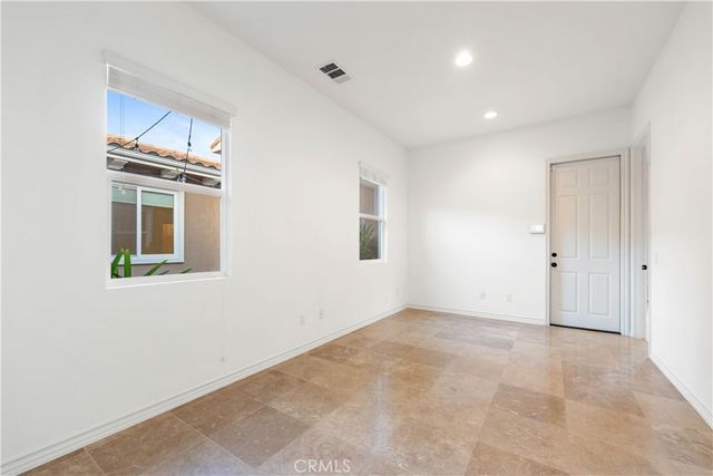 889 Lindamere Court, Simi Valley, CA 93065