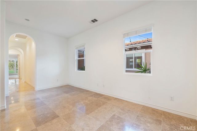 889 Lindamere Court, Simi Valley, CA 93065