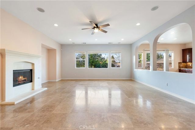 889 Lindamere Court, Simi Valley, CA 93065