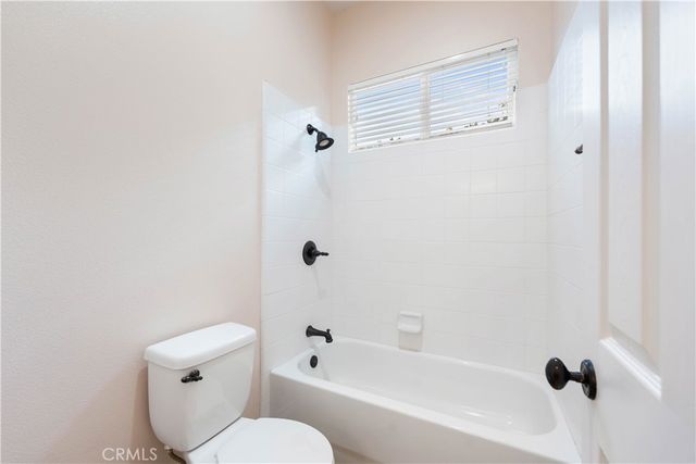 889 Lindamere Court, Simi Valley, CA 93065