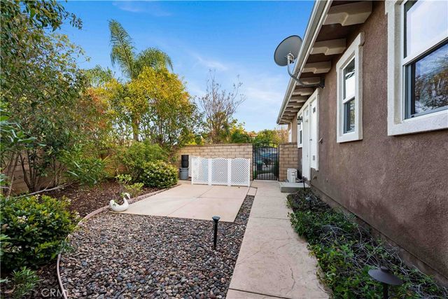889 Lindamere Court, Simi Valley, CA 93065