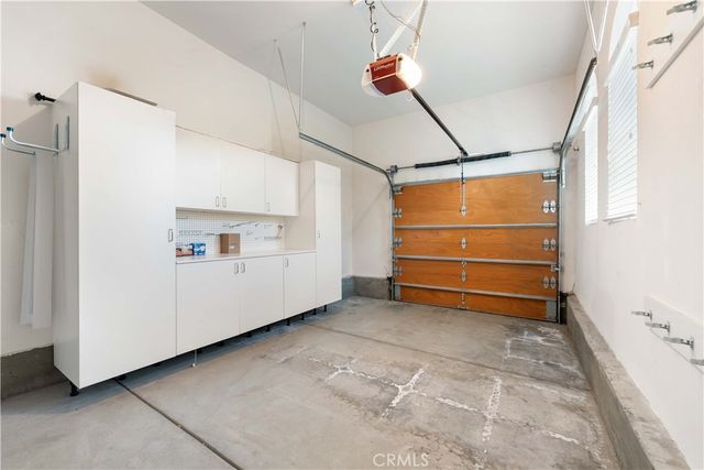 889 Lindamere Court, Simi Valley, CA 93065