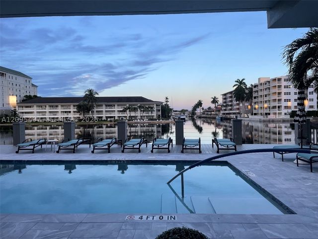 3233 NE 32nd Ave 601, Fort Lauderdale, FL 33308