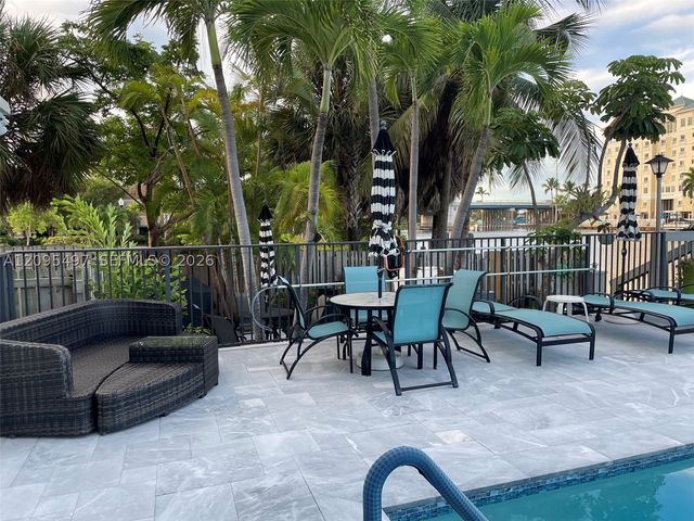 3233 NE 32nd Ave 601, Fort Lauderdale, FL 33308