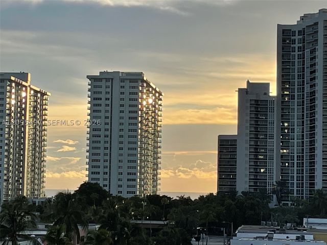 3233 NE 32nd Ave 601, Fort Lauderdale, FL 33308