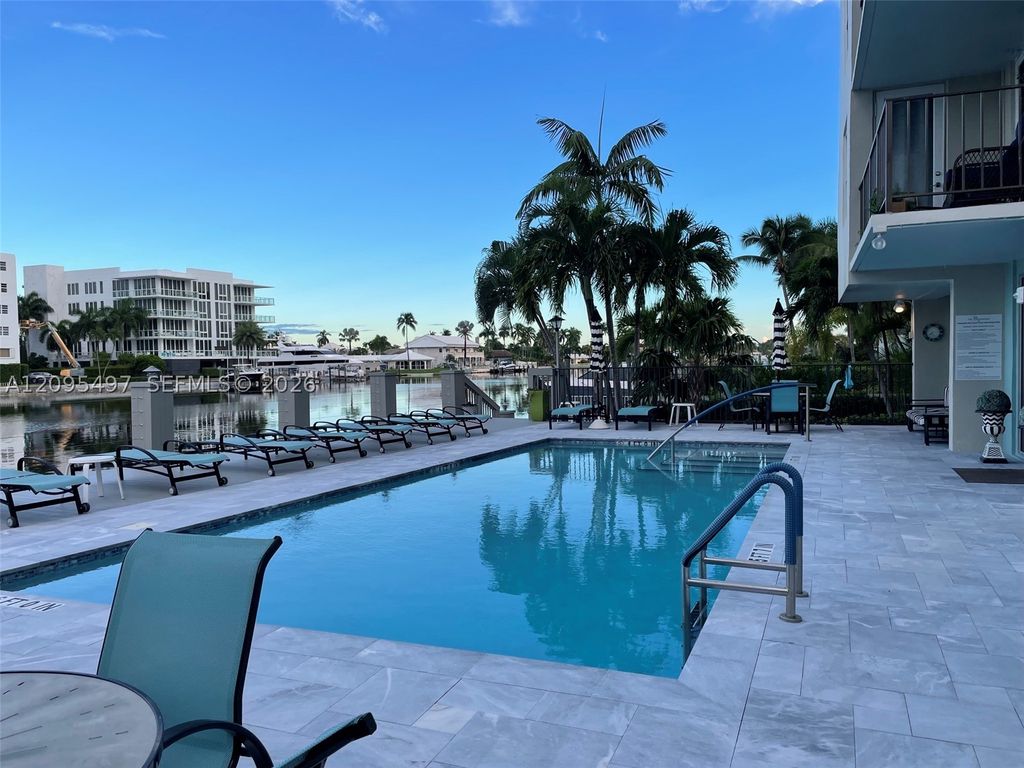 3233 NE 32nd Ave 601, Fort Lauderdale, FL 33308