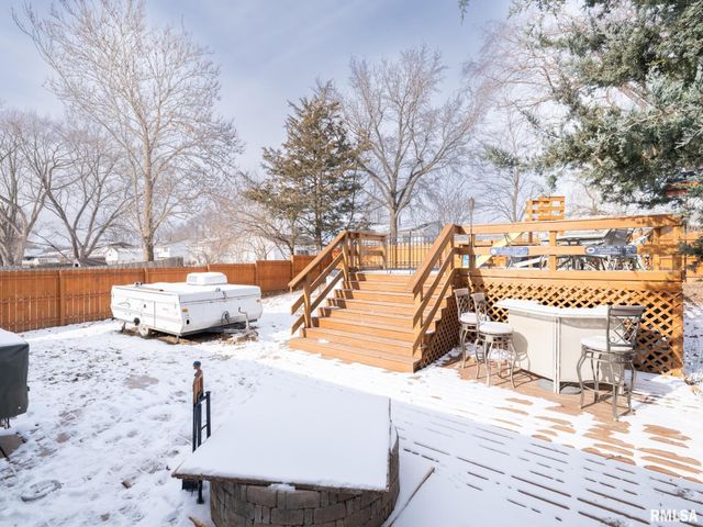 4049 W HILLMONT Road, Peoria, IL 61615